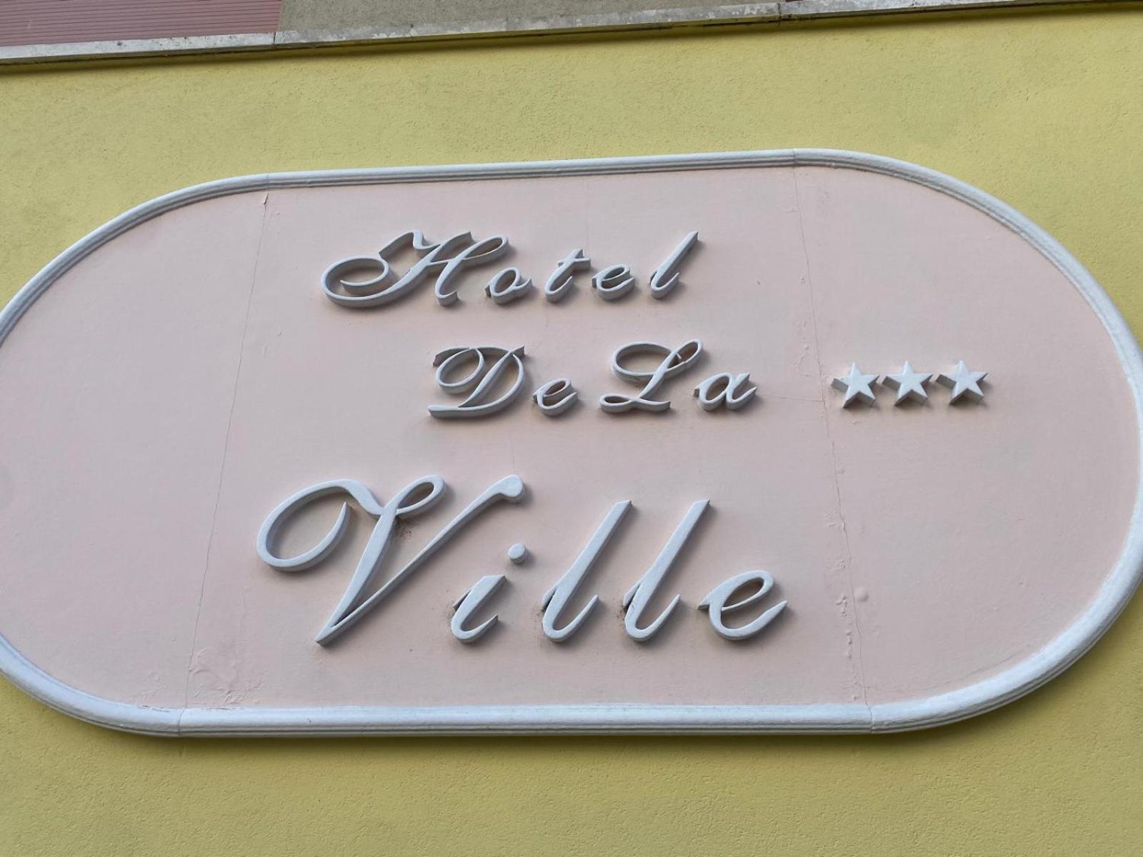 Hotel De La Ville Rimini Esterno foto