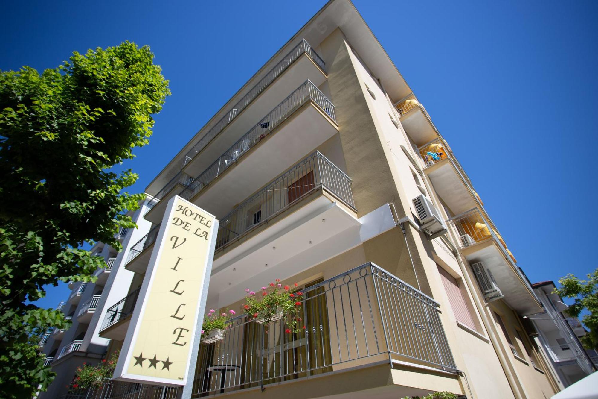 Hotel De La Ville Rimini Esterno foto